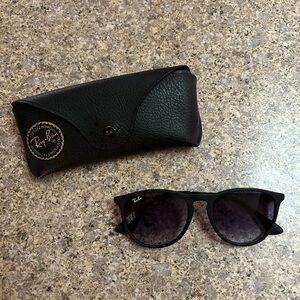 Ray-Ban Black Sunglasses